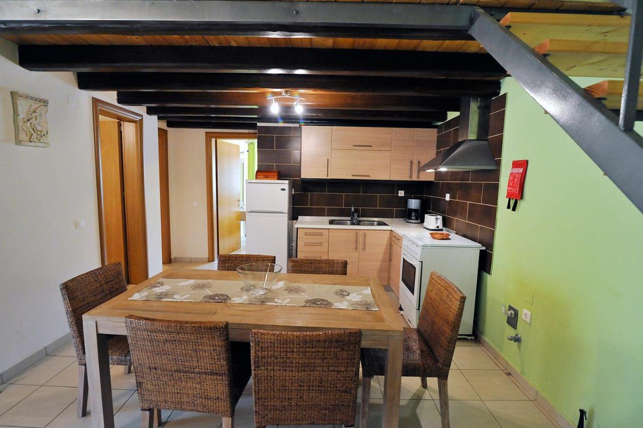 Pyramid City Apartments Агіос-Спиридон Номер фото